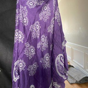 LADIES  100% SILK SHAWL /WRAP/SCARF